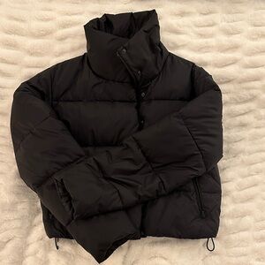 Alo Gold Rush Black Puffer Jacket: size Small.